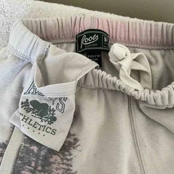 Comfy Roots Sweats - Picture 6 of 7